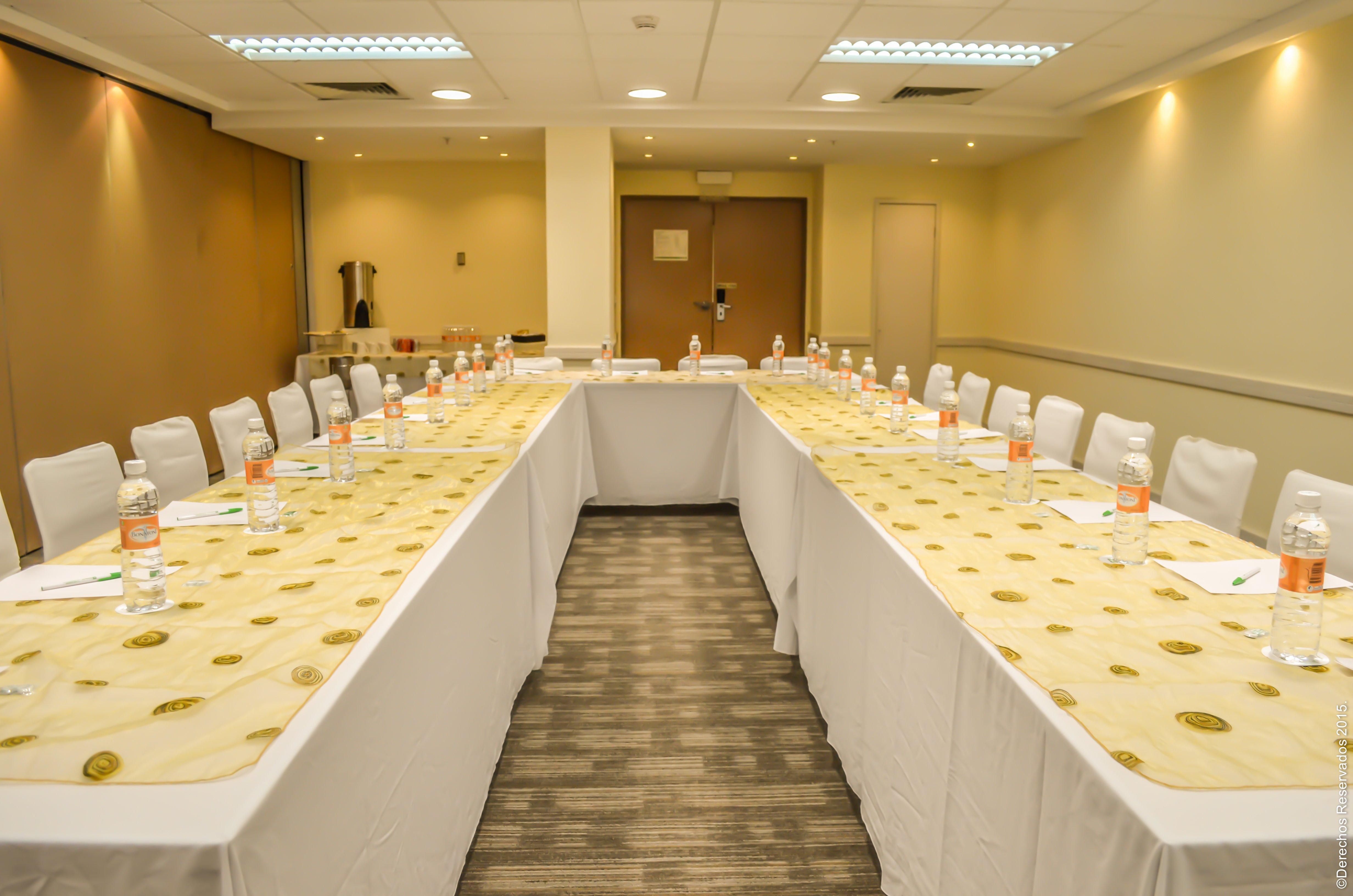 Holiday Inn Leon-Convention Center By Ihg Luaran gambar